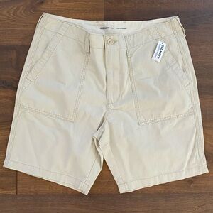 NWT Old Navy Khaki Lived-In flat front shorts SIZE 36